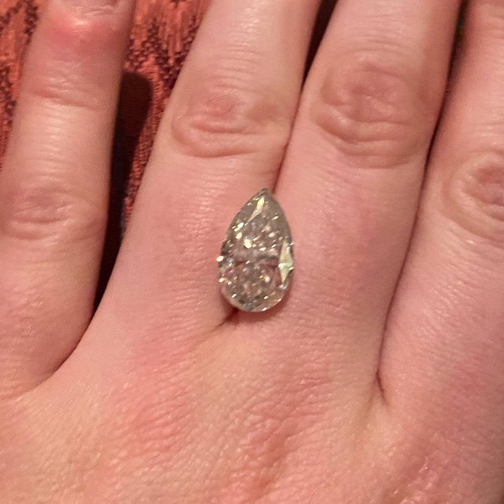 Loose 6 Carat Moissanite